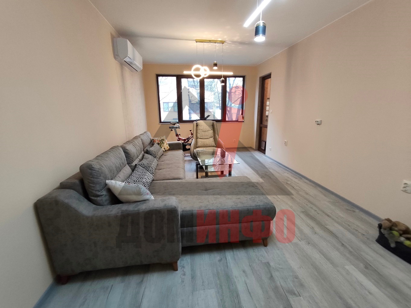 Луксозно изпълнен апартамент, преустроен в тристаен